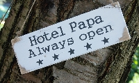 Hotel Papa, always open